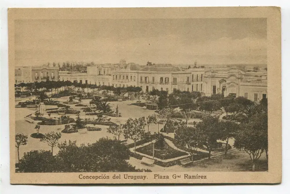 Fachada de Plaza General Francisco Ramírez